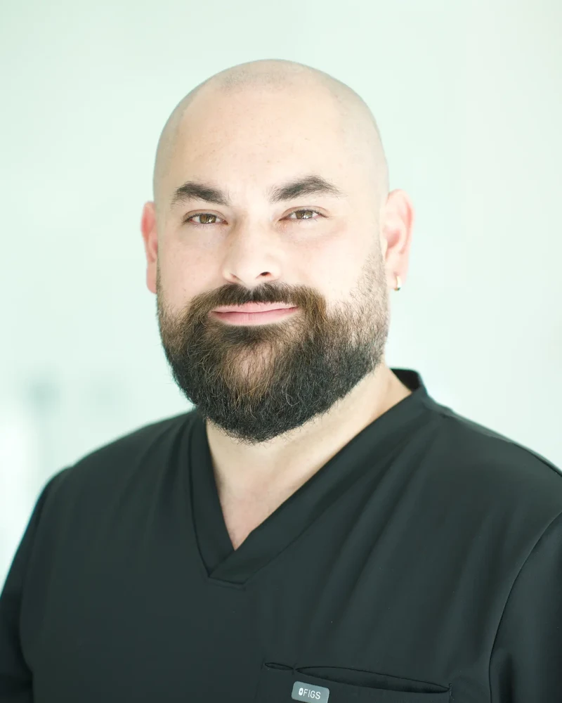 Oscar Higuera, Endodontist