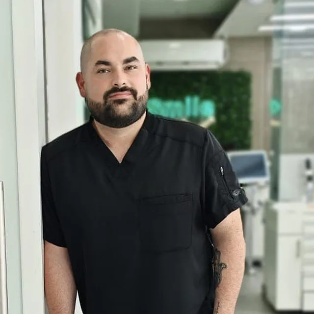 Oscar Higuera, Endodontist at Smile Tijuana.