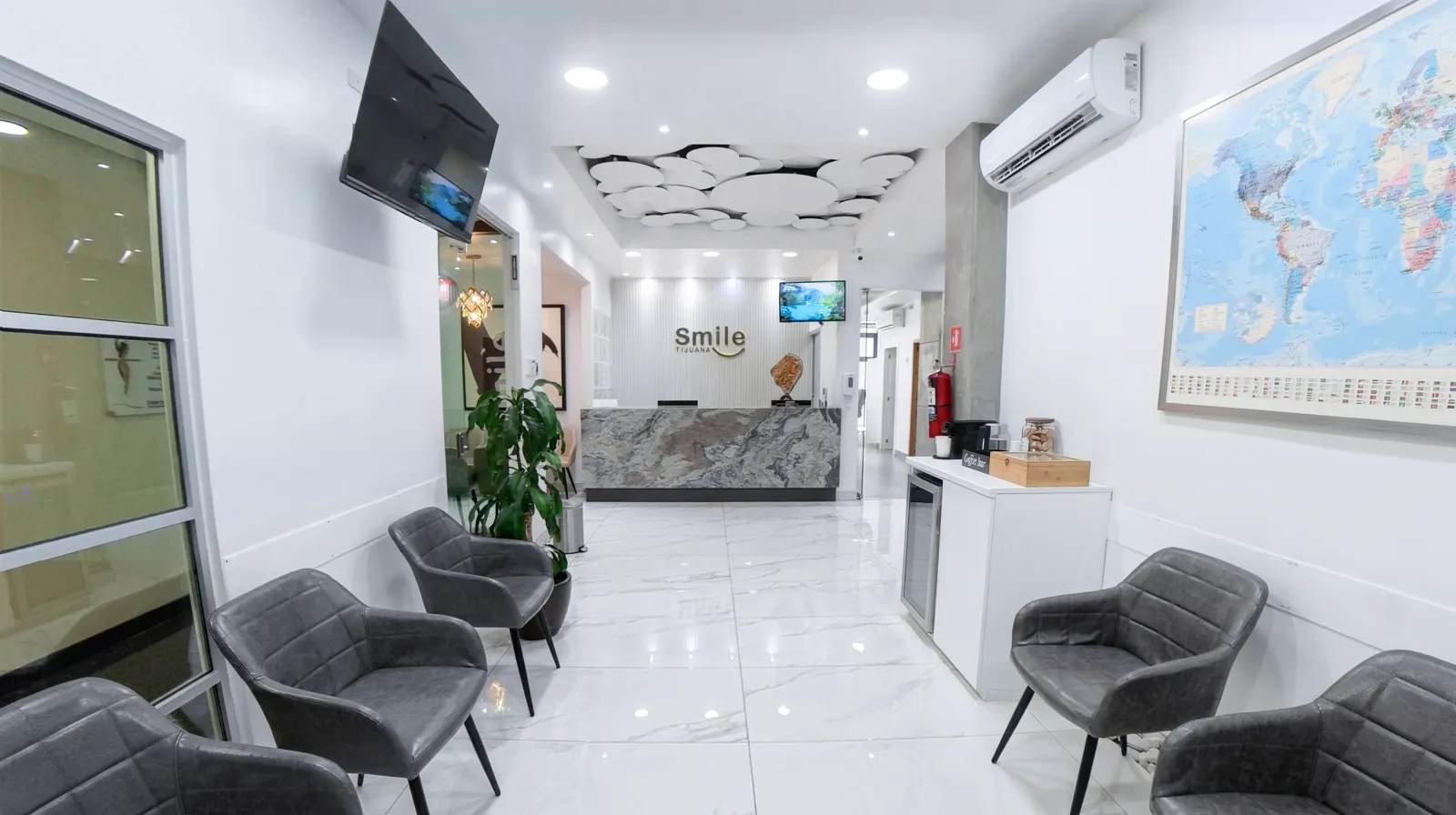 Smile Tijuana clinic reception